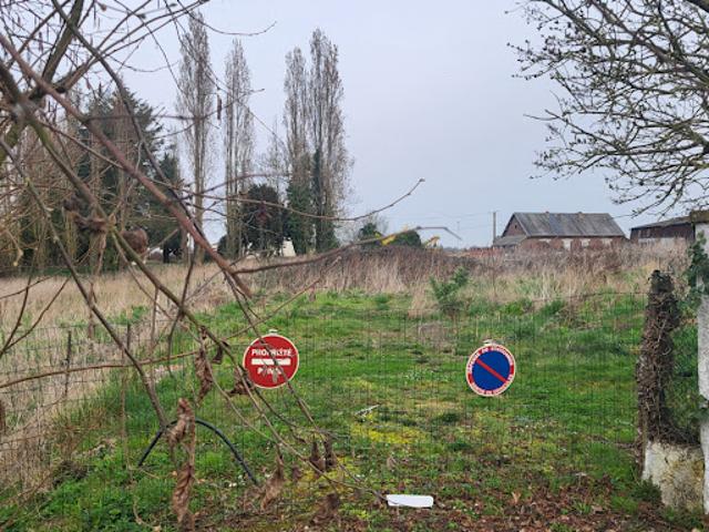 Terrain vente à Saint-Quentin, Clastres