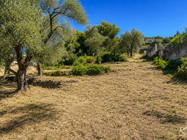 Terrain vente à Saint-Martin-du-Var, Alpes-Maritimes