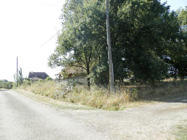 Terrain vente à La Croix Blanche, Saint-Germain-du-Bois