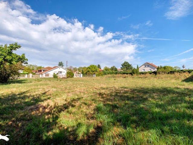 Terrain vente à France métropolitaine, Chassieu