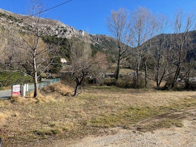 Terrain vente à Les Ribes, Escragnolles