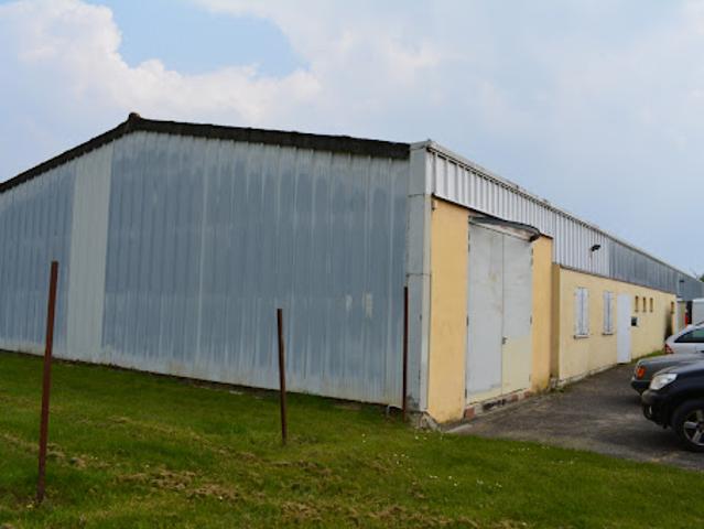 Local Commercial vente à Saint-Quentin, Vendeuil