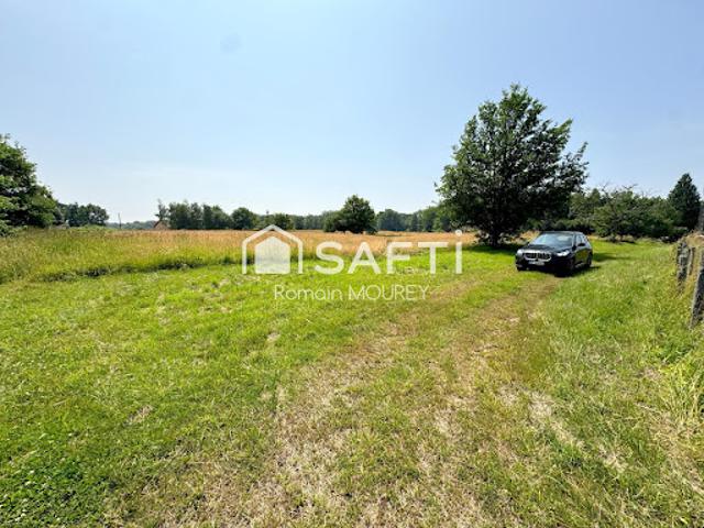 Terrain vente à Louhans-Châteaurenaud, Sainte-croix