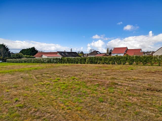 Terrain vente à Louhans-Châteaurenaud, Ouroux-sur-saône