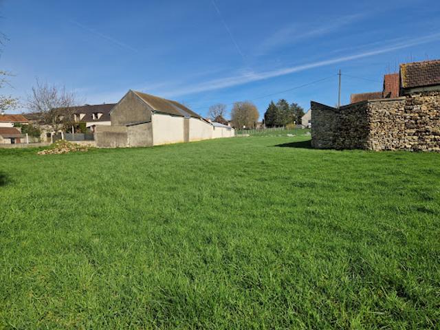 Terrain vente à Mantes-la-Jolie, Longnes