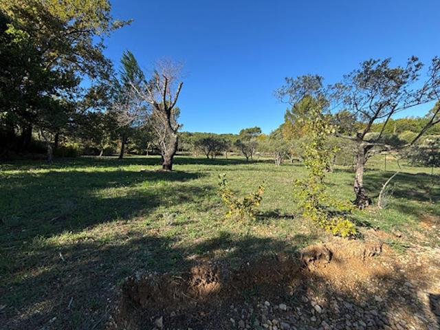 Terrain vente à Arrondissement de Draguignan, Flayosc