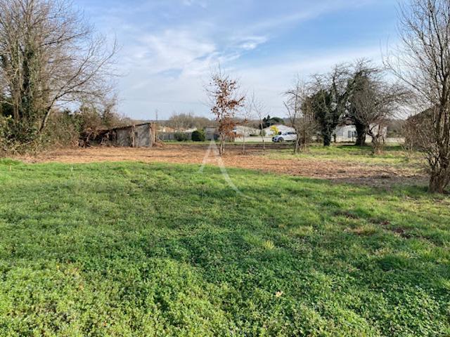 Terrain vente à France métropolitaine, Mosnac