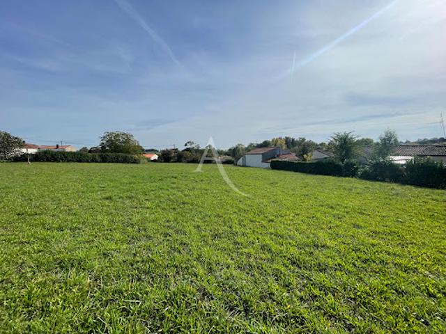 Terrain vente à Fontenay-le-Comte, Fontenay-le-comte