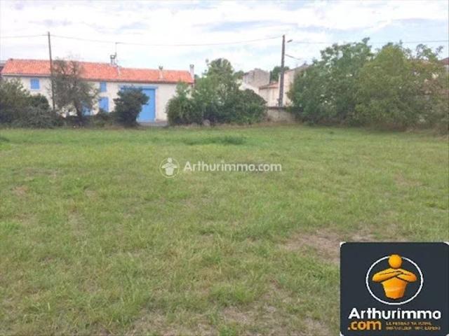 Terrain vente à France métropolitaine, Matha