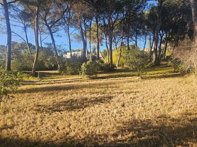Terrain vente à Aix-en-Provence, Ventabren