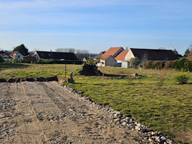 Terrain vente à Louhans-Châteaurenaud, Ouroux-sur-saône