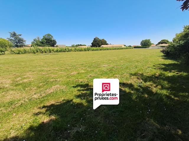 Terrain vente à Fontenay-le-Comte, Pays de la Loire