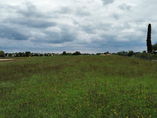 Terrain vente à France métropolitaine, Matha