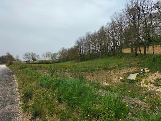 Terrain vente à Condom, Saint-clar