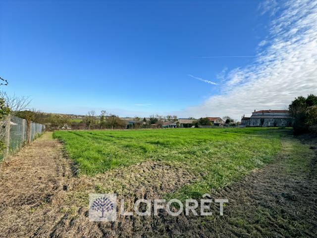 Terrain vente à France métropolitaine, Avy