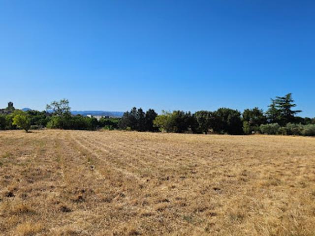 Terrain vente à Apt, Pertuis