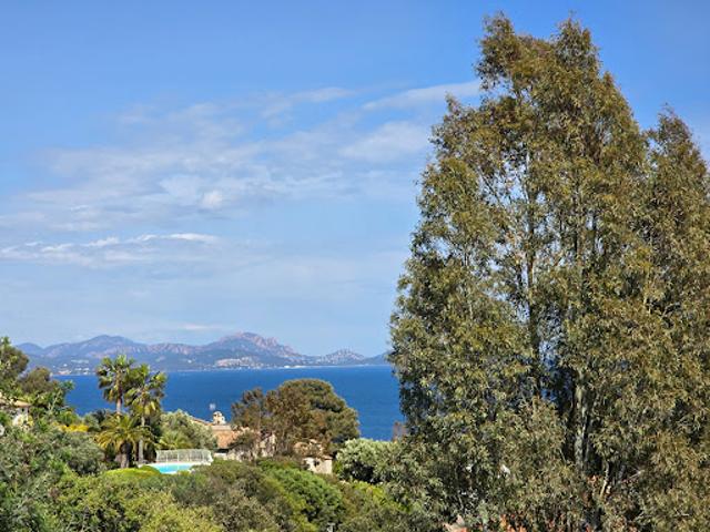 Terrain vente à Arrondissement de Draguignan, Roquebrune-sur-argens