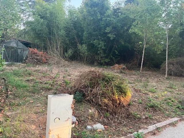 Terrain vente à Berchères-sur-Vesgre, Eure-et-Loir