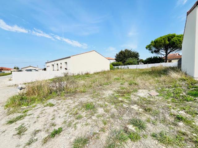 Terrain vente à France métropolitaine, Semussac