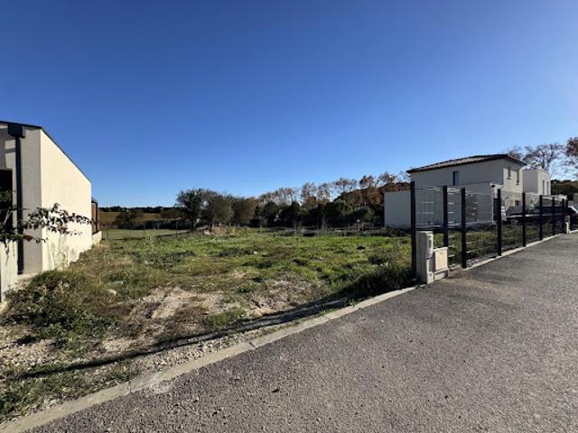 Terrain vente à Nîmes, Aigues-vives