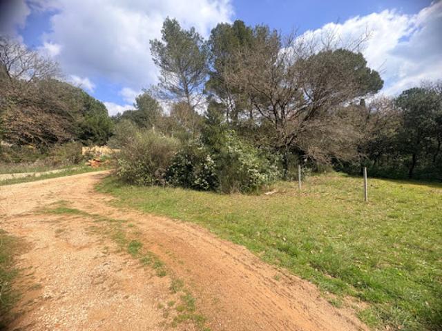 Terrain vente à Brignoles, Saint-maximin-la-sainte-baume