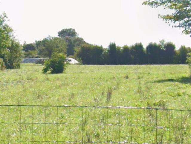Terrain vente à Saint-Jean-d'Angély, Le Mung