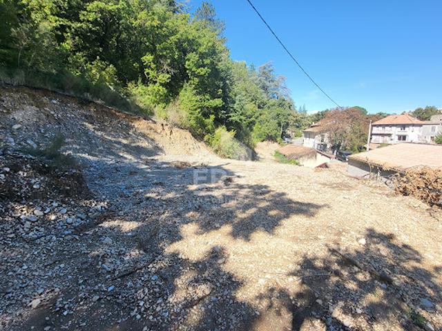 Terrain vente à Digne-les-Bains, Château-arnoux-saint-auban