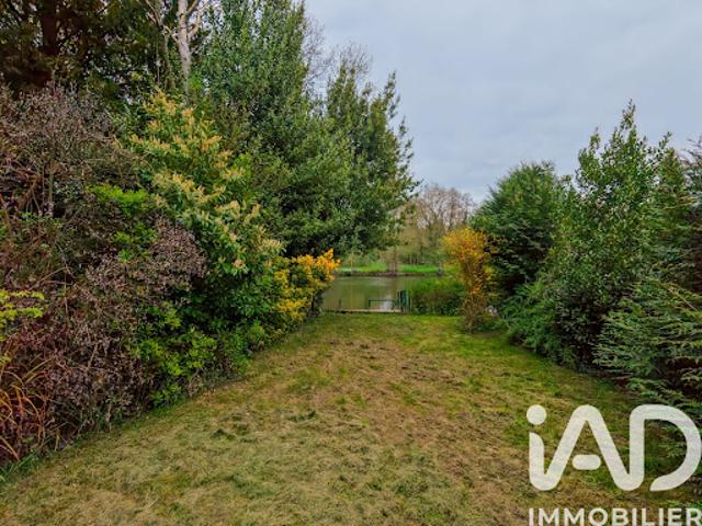 Terrain vente à Laval, Changé