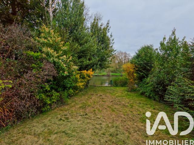 Terrain vente à Laval, Changé