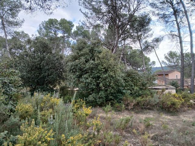 Terrain vente à Aix-en-Provence, Ventabren