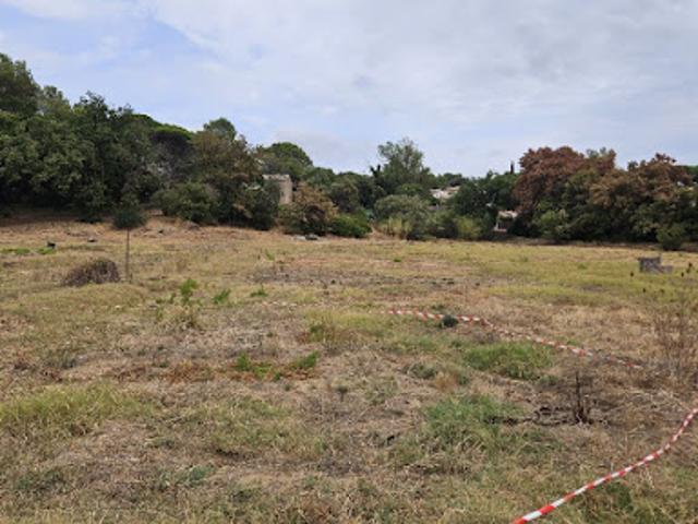 Terrain vente à Arrondissement de Draguignan, Fréjus