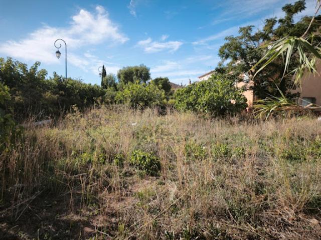 Terrain vente à Arrondissement de Toulon, La Farlède