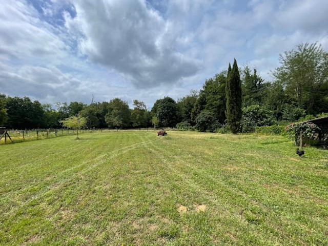 Terrain vente à Lesparre-Médoc, Saint-laurent-médoc