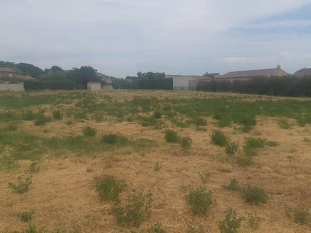 Terrain vente à Nîmes, Sabran