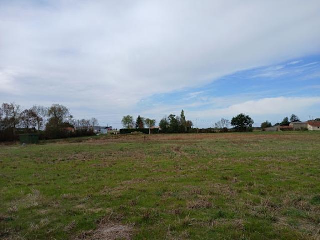 Terrain vente à La Roche-sur-Yon, Vendrennes