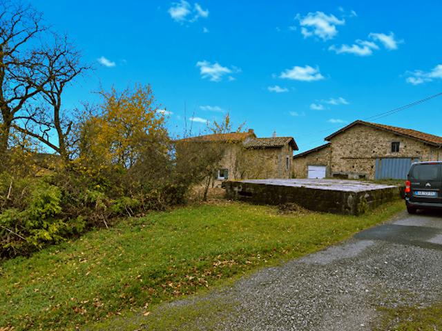 Terrain vente à La Monnerie-le-Montel, Puy-de-Dôme