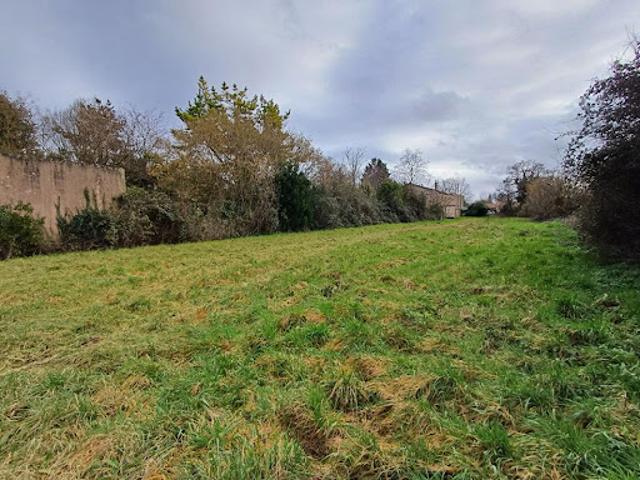 Terrain vente à Niort, La Foye-monjault