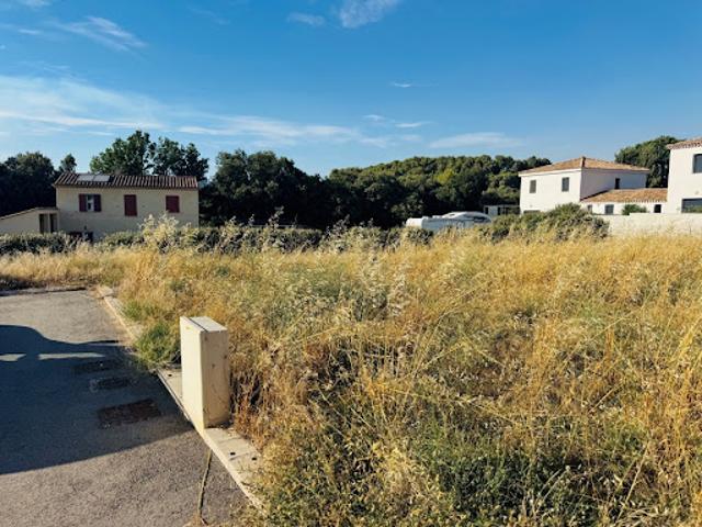 Terrain vente à Apt, La Bastidonne