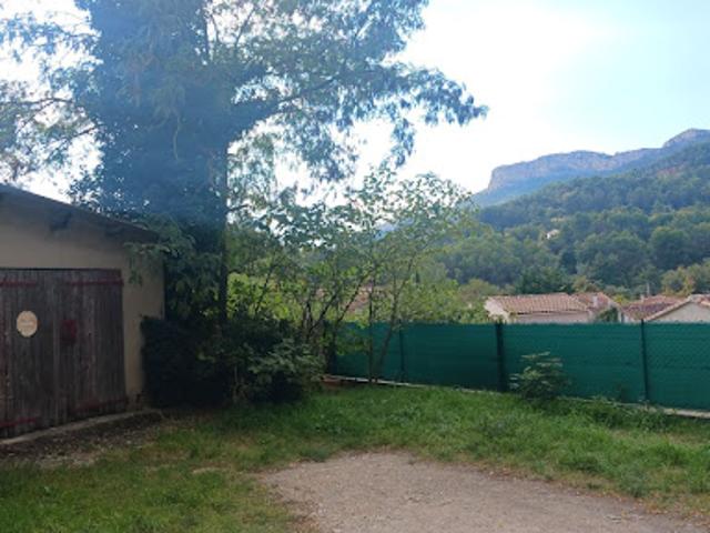 Terrain vente à France métropolitaine, Saint-savournin