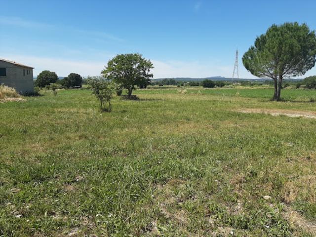 Terrain vente à Russan, Sainte-Anastasie