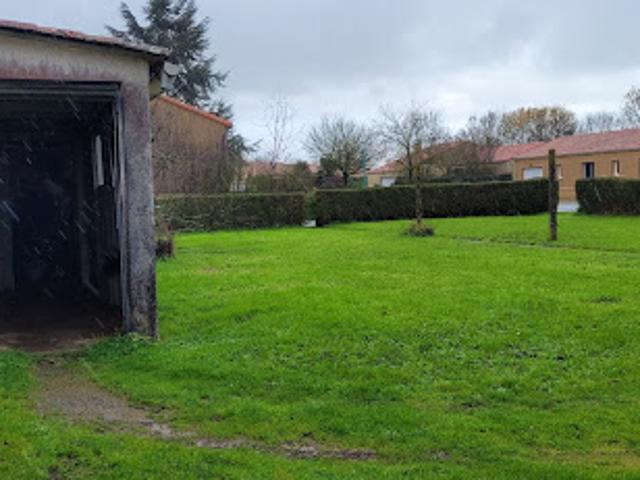 Terrain vente à Fontenay-le-Comte, Monsireigne