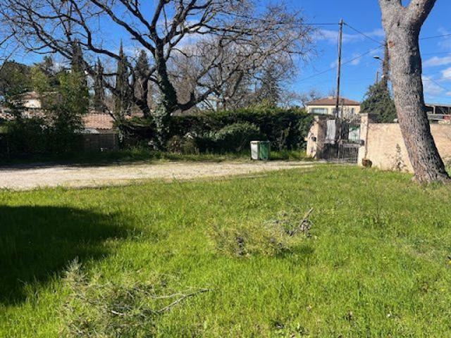 Terrain vente à Aix-en-Provence, Aix-en-provence