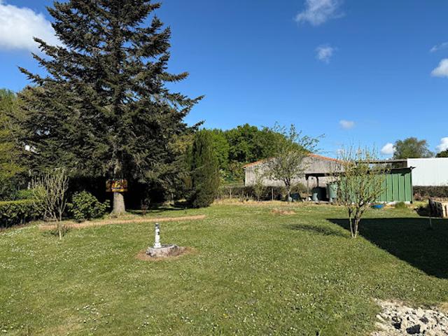 Terrain vente à France métropolitaine, Le Cellier