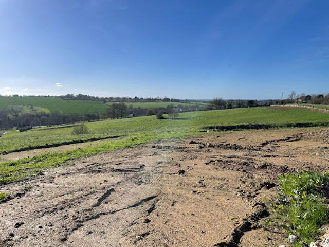 Terrain vente à Pouillé-les-côteaux, Loire-Atlantique