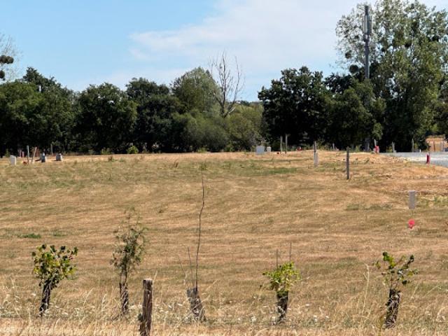 Terrain vente à Parc d'activités du Berry, Martigné-sur-Mayenne