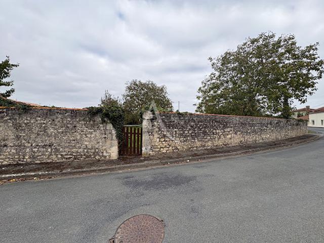Terrain vente à Le Poiré-sur-Velluire, Les Velluire-sur-Vendée