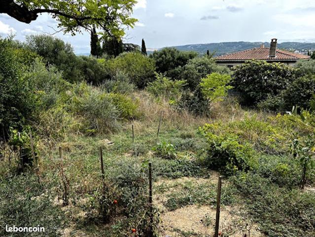 Terrain vente à Marseille, La Penne-sur-huveaune