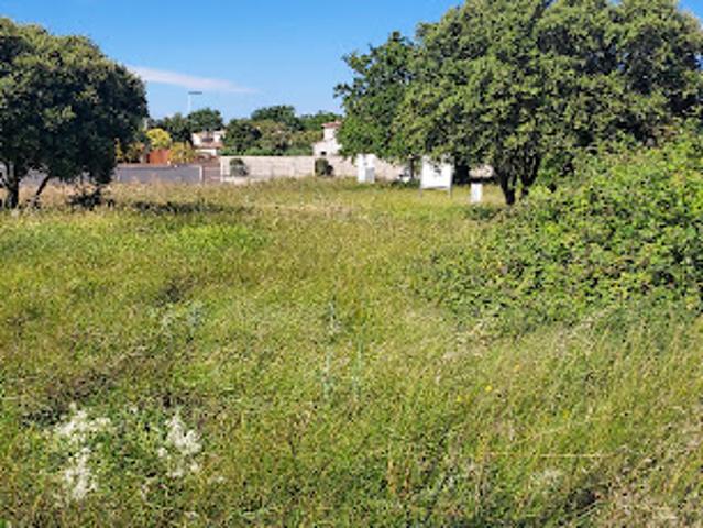 Terrain vente à Nîmes, Comps