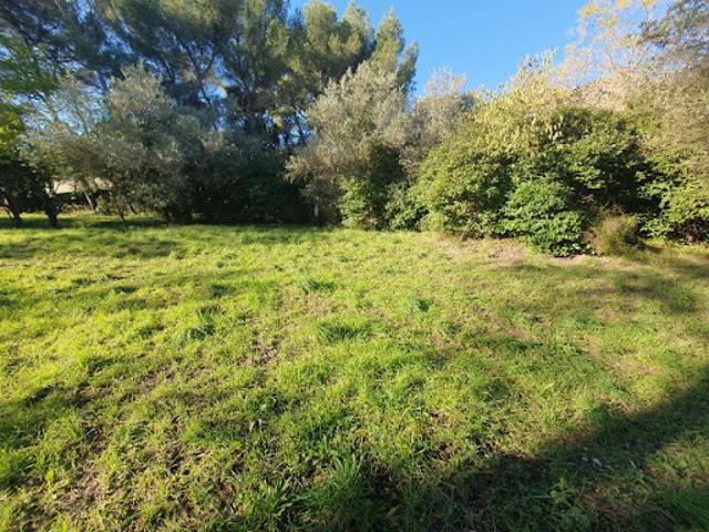 Terrain vente à Nîmes