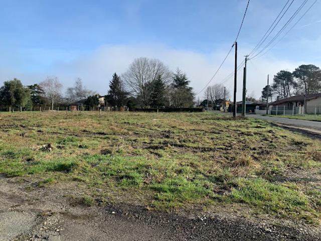 Terrain vente à Lesparre-Médoc, Castelnau-de-médoc